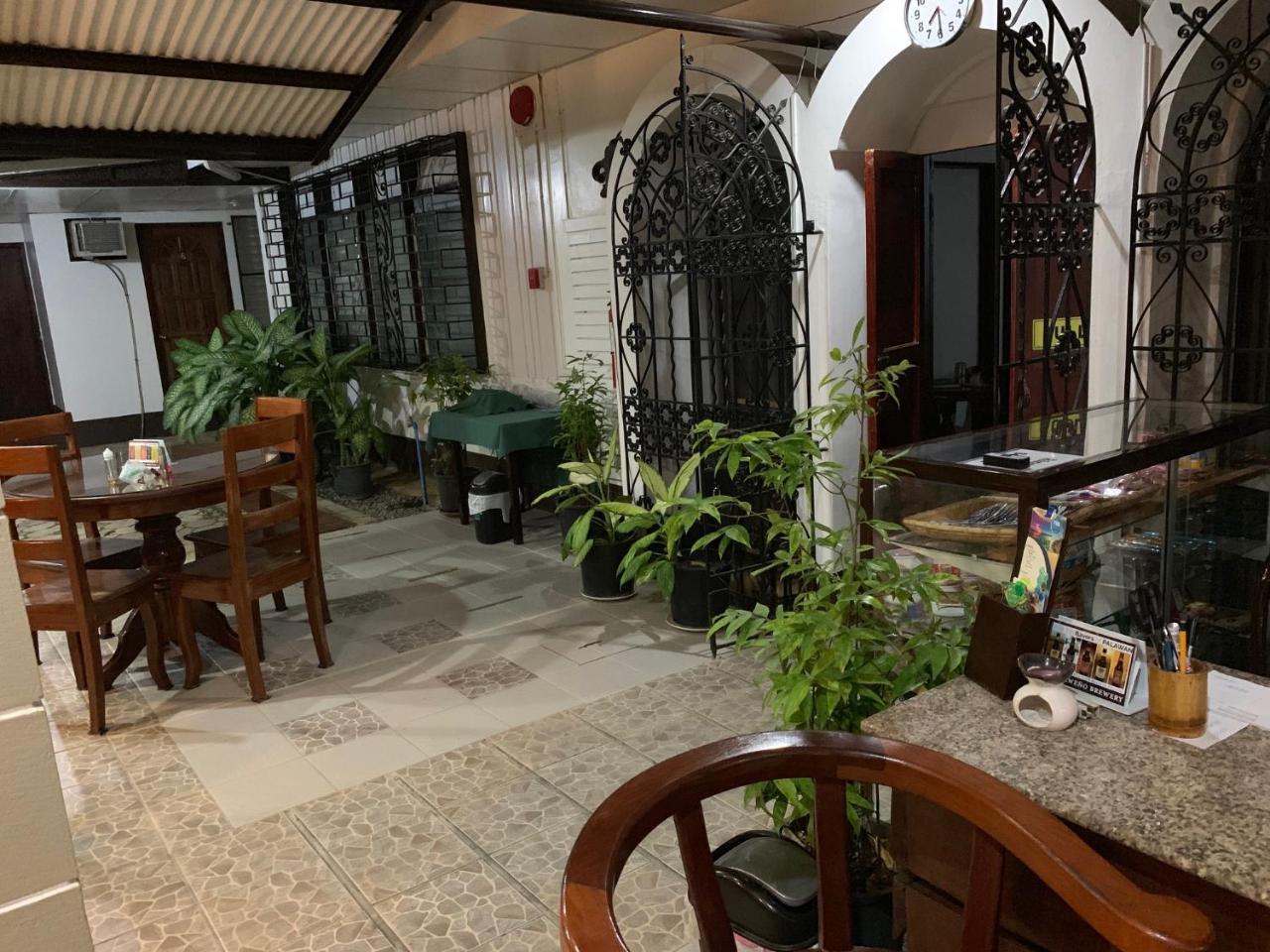 Matutina Pensionne Puerto Princesa Exterior foto